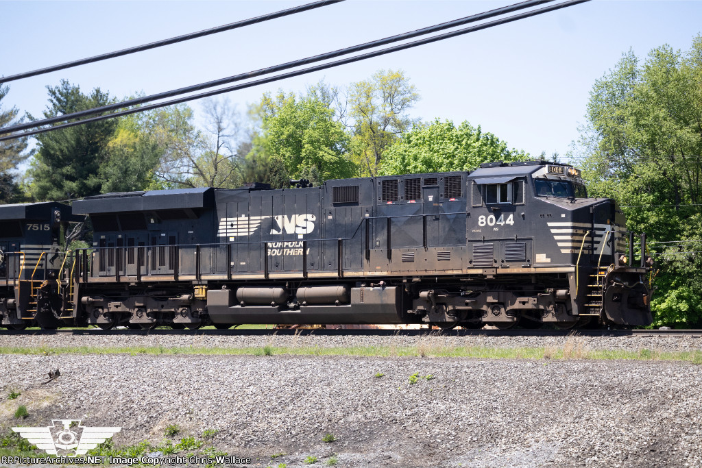 NS 8044